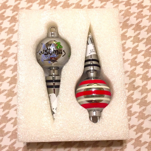 NWT. Lenox Christmas bottle stoppers, set of 2. - Picture 2 of 7